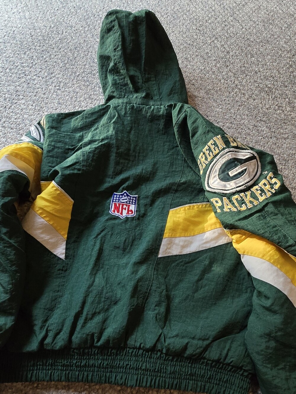 STARTER Green Bay Packers Green Hooded Puffer Jacket